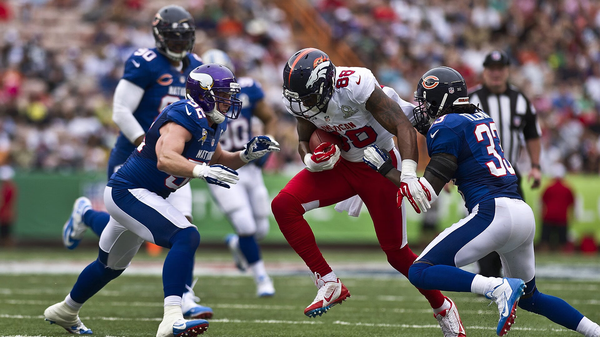 贝蒂斯制霸加拿大，当橄榄球的狂野，浇灌了NBA季后赛的钢铁之花