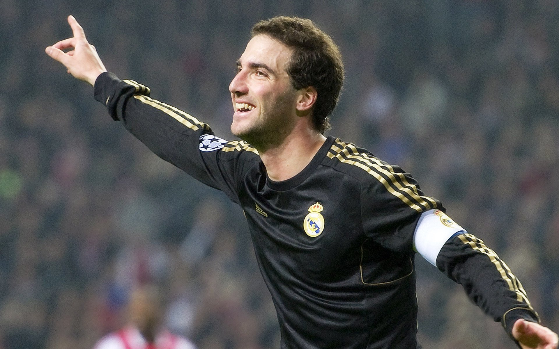 奥利维耶爆发，土耳其险胜巴拉圭，一场足球赛背后的文明碰撞与身份寻索